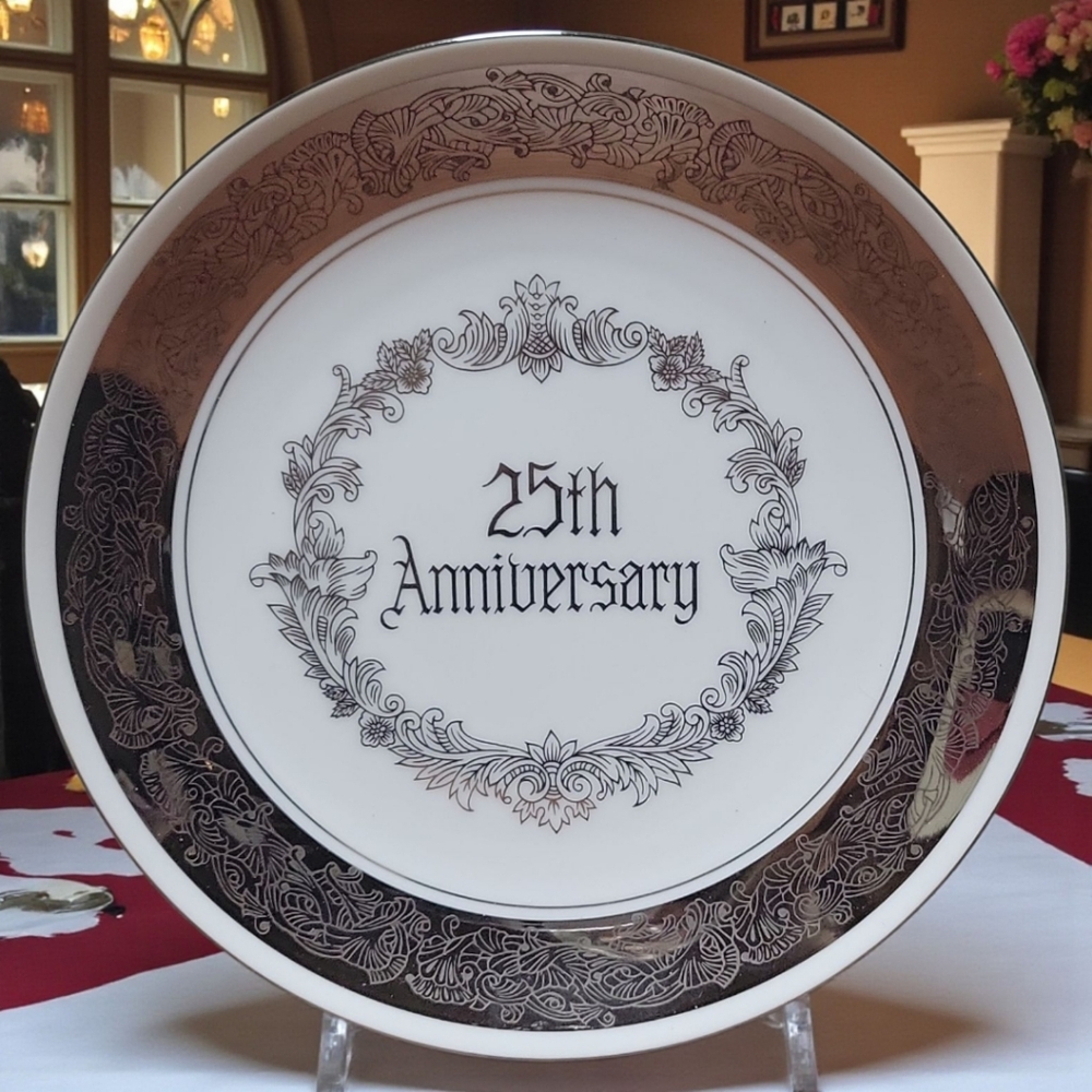 VTG 1983 25TH SILVER ANNIVERSARY Enesco Porcelain Plate